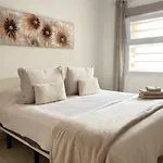 In Cristianos Balcony And On Foot Апартаменты Лос Кристианос